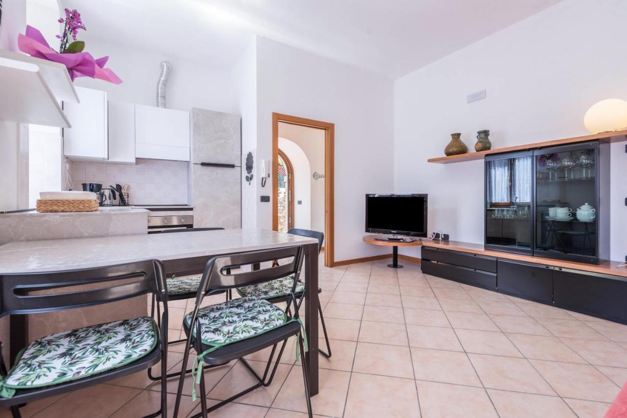Appartamento Ania Vista Castello Tenno Exterior photo
